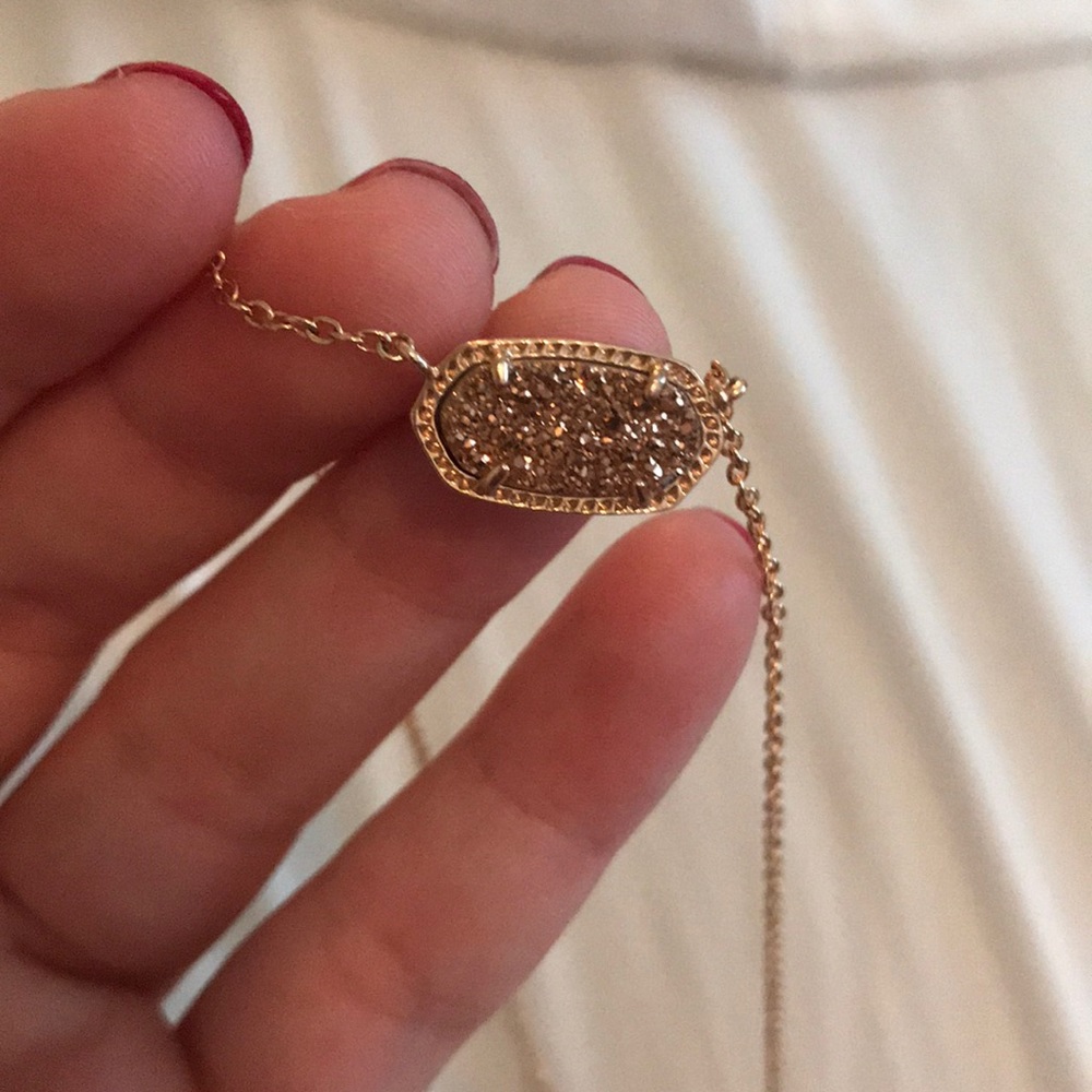 Kendra scott necklace